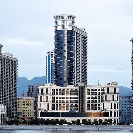 Yalcin Star Residence Diana'S Flat 巴统 外观 照片